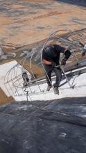 Instalación de agitadores sumergidos inclinados a 45º 